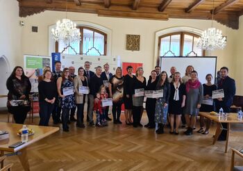 Dvacátý třetí ročník programu STARTér, Věř si a podnikej! vyvrcholil předáním symbolických šeků 