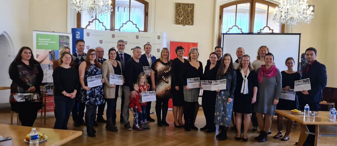 Dvacátý třetí ročník programu STARTér, Věř si a podnikej! vyvrcholil předáním symbolických šeků 